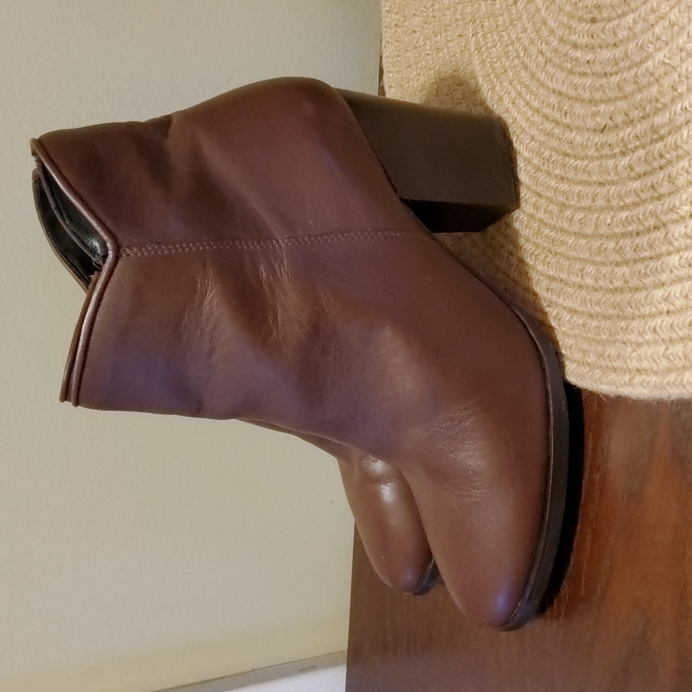 Thursday boots. Size 8.5  side zip